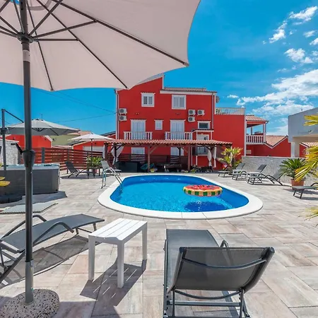 New! Luxurious Ancora *