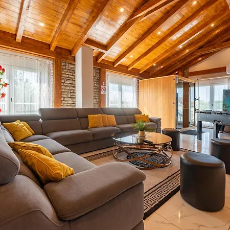 New! Luxurious Ancora Вилла *