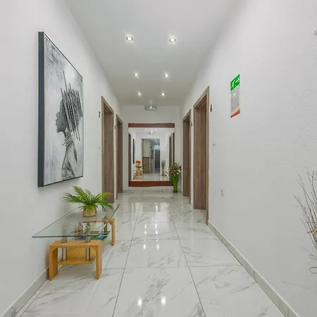 New! Luxurious Ancora *