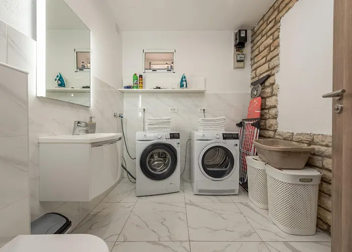 New! Luxurious Ancora * Sukošan