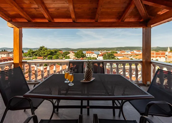 New! Luxurious Ancora Sukošan