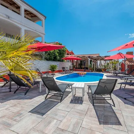 New! Luxurious Ancora Villa