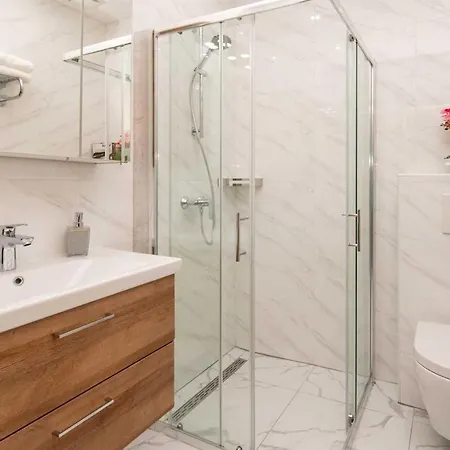 New! Luxurious Ancora Willa