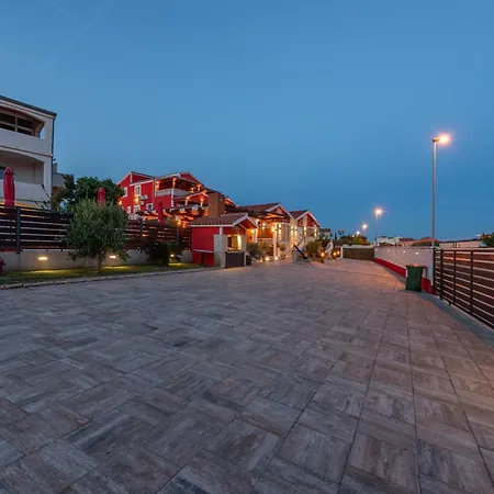 New! Luxurious Ancora * Sukošan