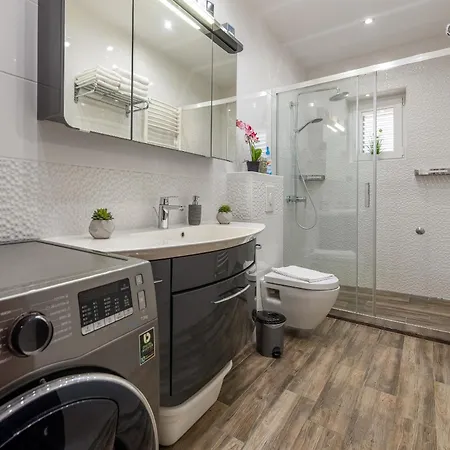 Vila New! Luxurious Ancora *