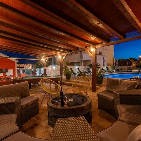 New! Luxurious Ancora Vila