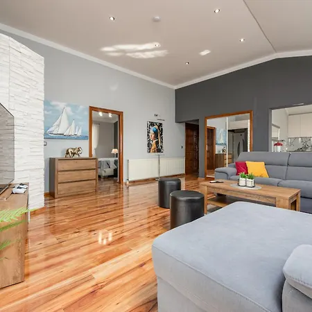 New! Luxurious Ancora Vila *