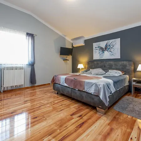 New! Luxurious Ancora *