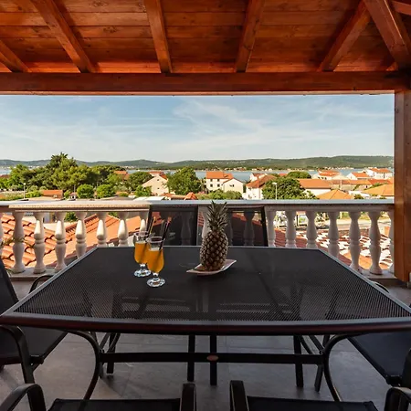 New! Luxurious Ancora Sukošan