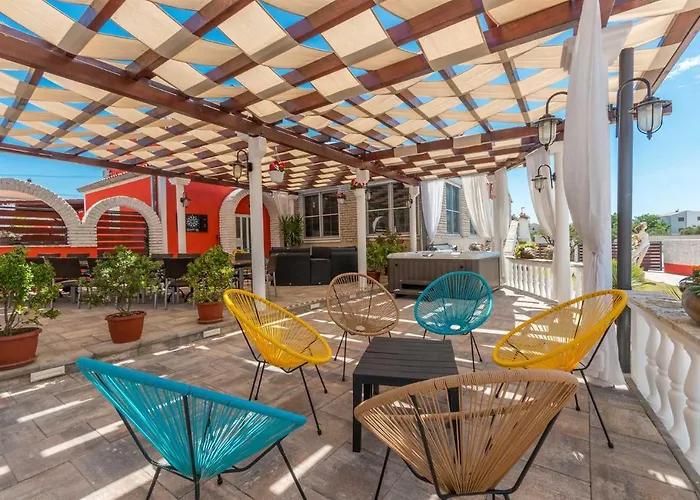 New! Luxurious Ancora