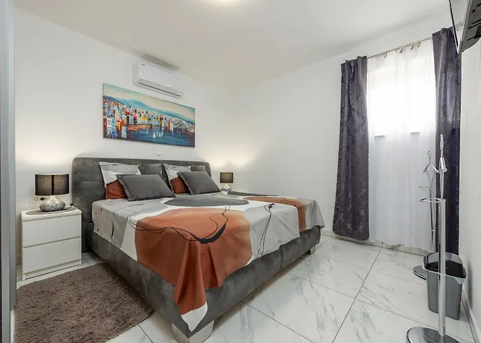 New! Luxurious Ancora *