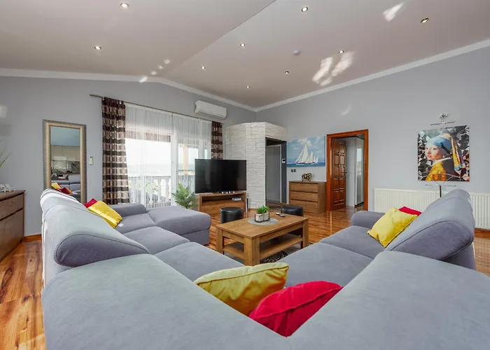 New! Luxurious Ancora Sukošan